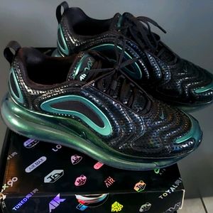 Nike Air Max 720 Black/Green Sz. 9 (7.5 Mens)